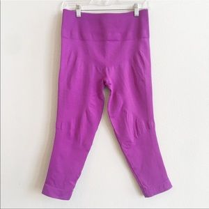 Lululemon Zone In Crop leggings compression yoga